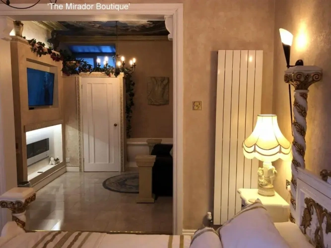Double Suite