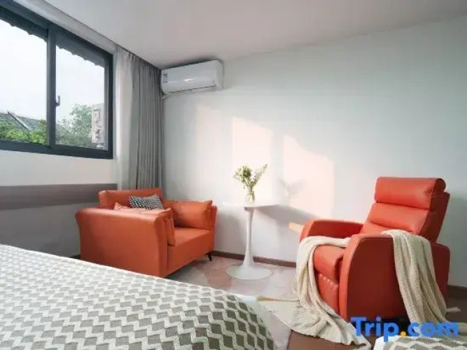 1 Bedroom Luxury Suite