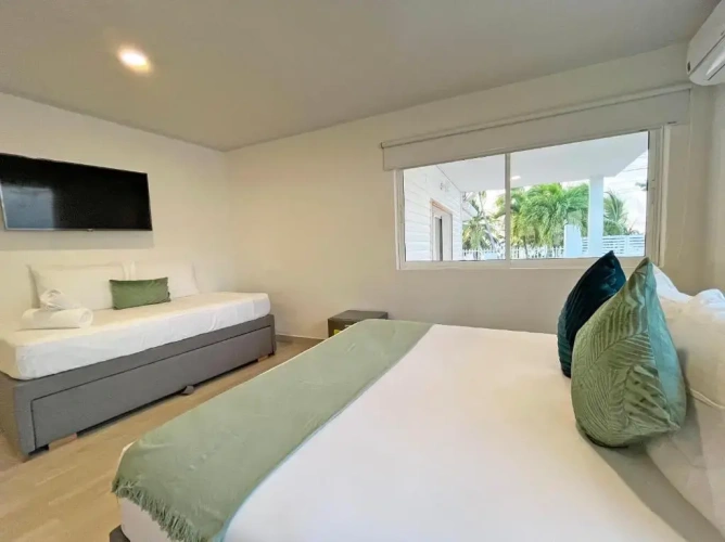 Standard Quadruple room with sea view