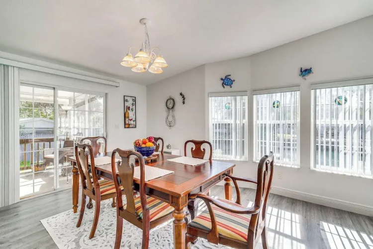 Waterfront Weeki Wachee Home w/ Fire Pit!