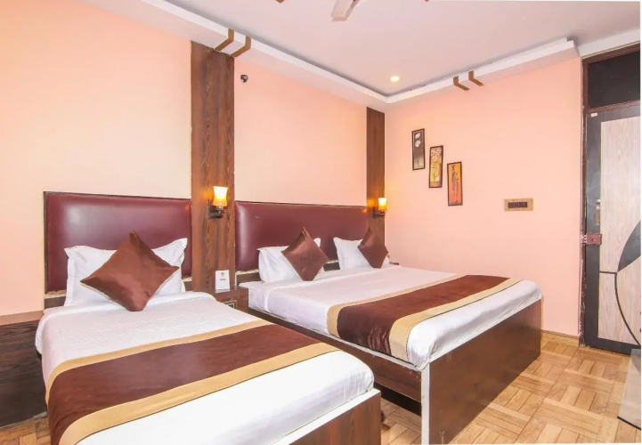 FabHotel Gazal Residency