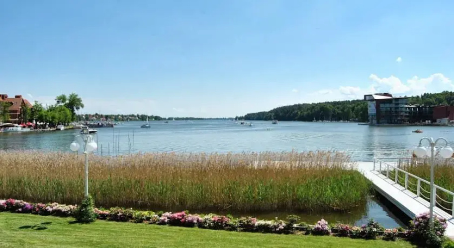 Lelux Villa