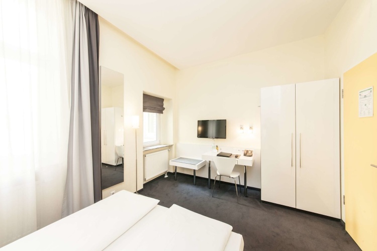 Garner Hotel Berlin - Checkpoint Charlie photo 12