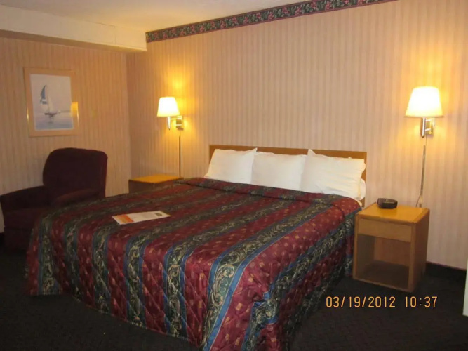 Howard Johnson by Wyndham Benton Harbor/St. Joseph