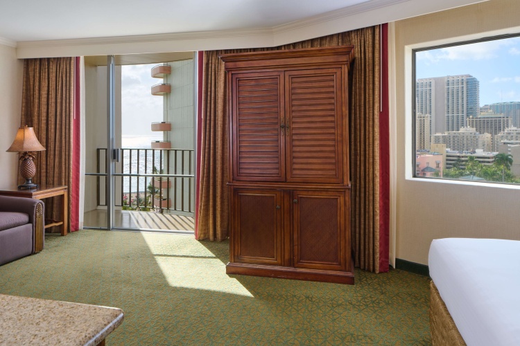 OUTRIGGER Waikiki Beach Resort photo 8