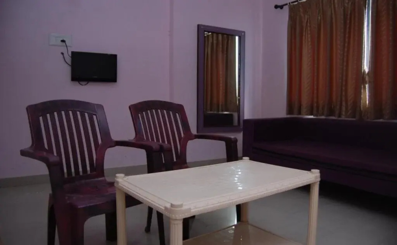 Hotel Rajadhiraj