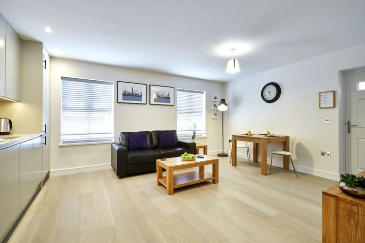 1 Bedroom Apartment