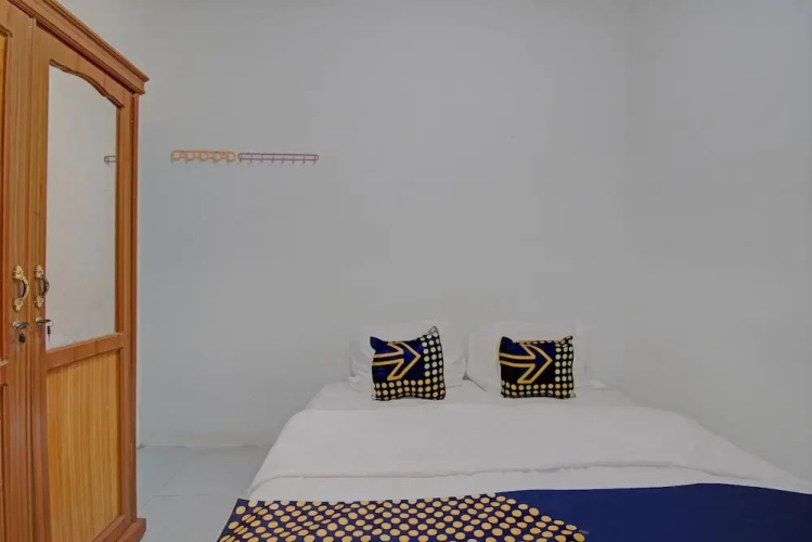Hotel O Arsen House