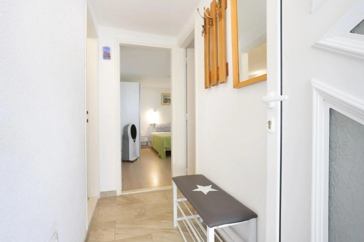 Apartments by the sea Trogir - 15517