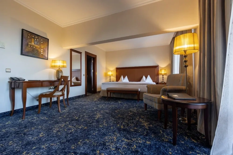 Standard Double room with balcony and with city view