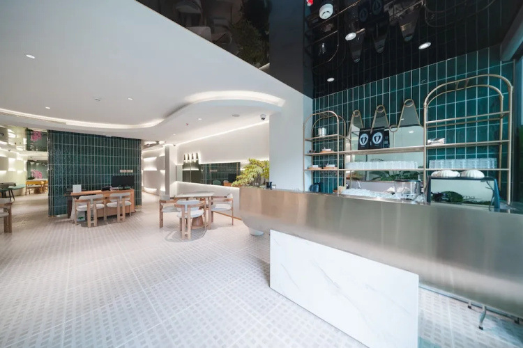 IconSphere Hotel