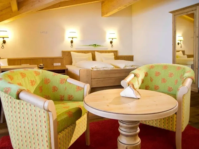 Deluxe Double Family room