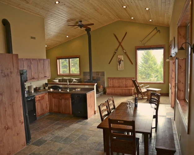Chalet with mountain view