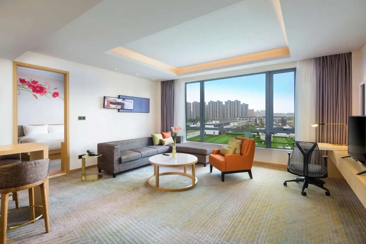 1 Bedroom Deluxe Suite