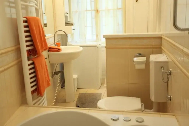Dfive Apartments - Bathory