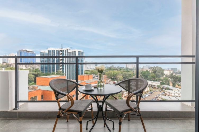 Laurel Hill Suites