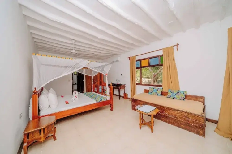 Classic Double room with balcony and with garden view