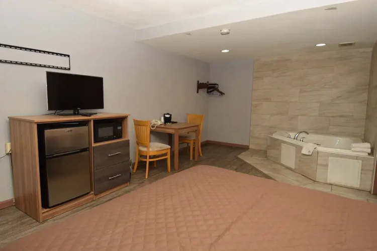 Travelodge Buffalo University District