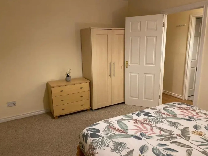 2 Bedrooms Apartment