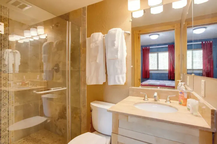 Riverside Condo in Downtown Winter Park!