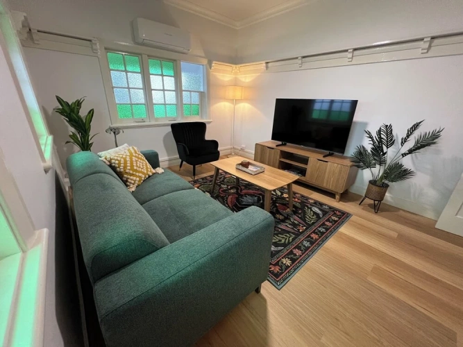 2 Bedrooms Premium Apartment with garden view