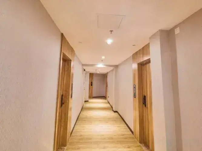 Jianghua Hotel
