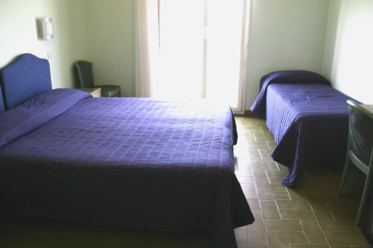 Standard Triple room with balcony