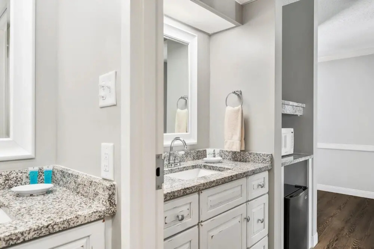 First Floor Bay View Deluxe Suite