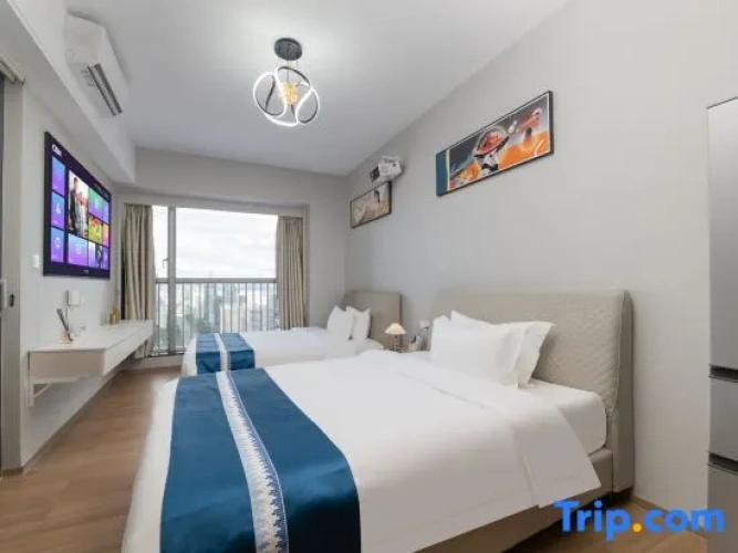 Standard Twin room with balcony