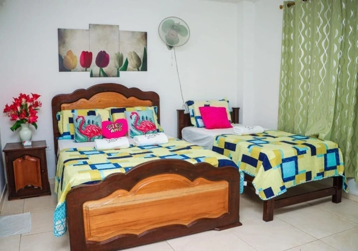 Standard Triple room
