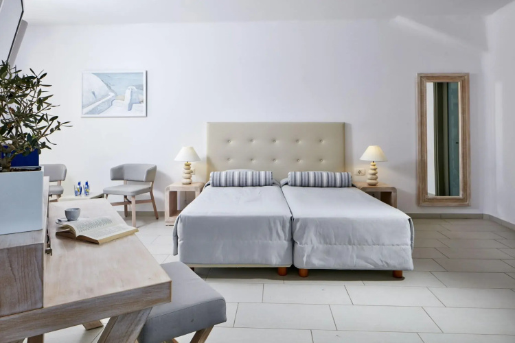 Aegean Plaza Hotel