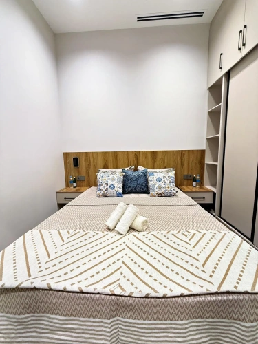 Royal Rentals on 1A Batyr Zakirov Street/1 block A