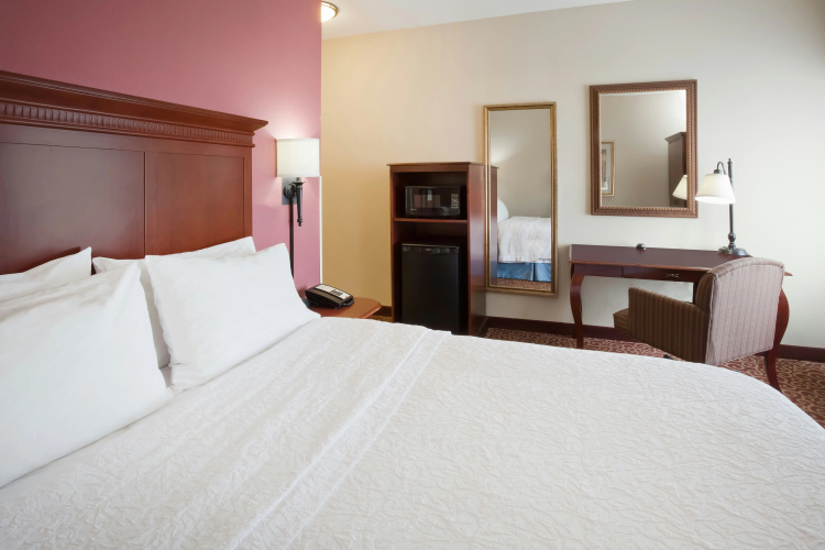 Hampton Inn Fairmont photo 6