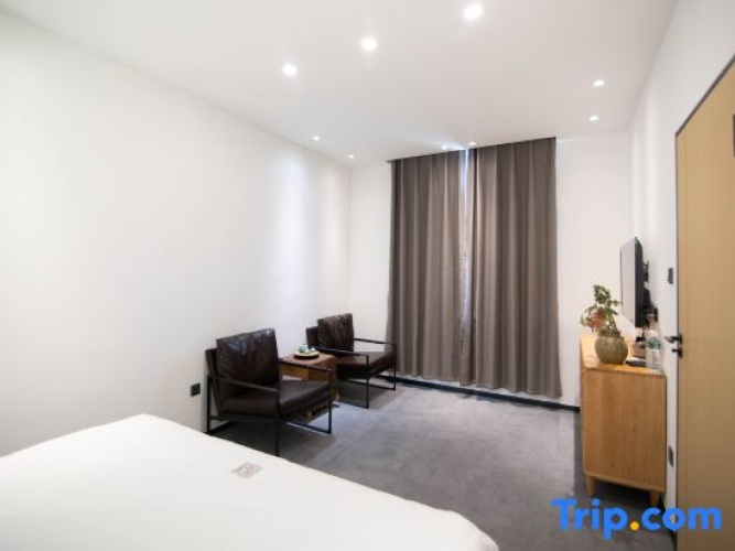 Deluxe Family Suite