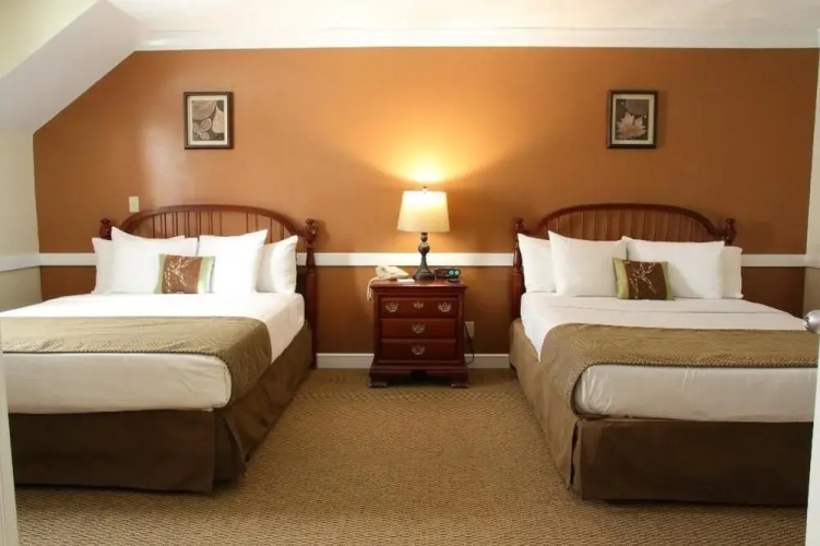 Wachusett Village Inn