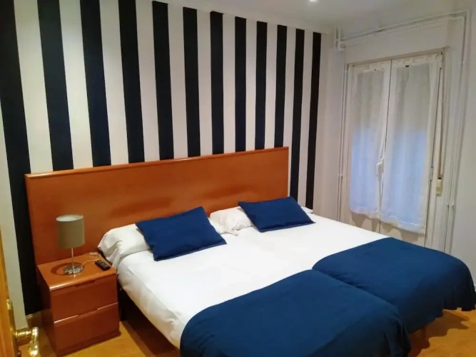 Standard Double room with city view