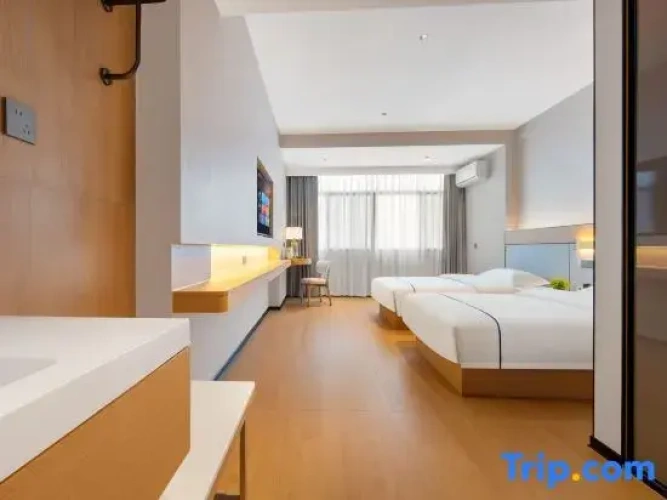 Standard Twin Family room
