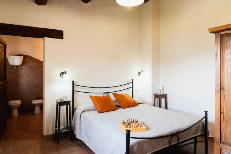Ca Quattrocchi 10 3 by Marche Holiday Villas
