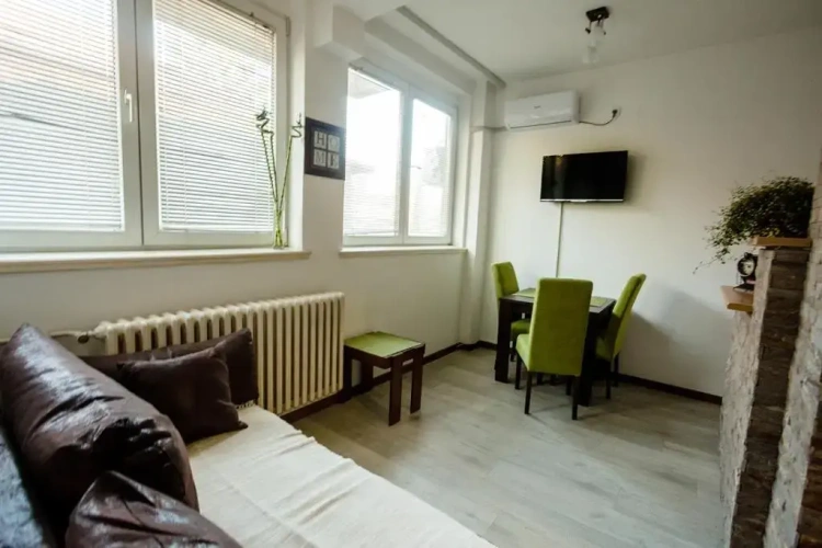 1 Bedroom Apartment