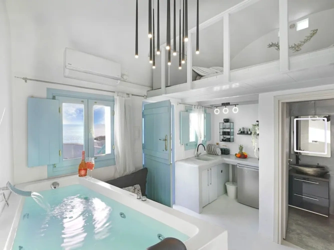 2 Bedrooms Family Suite with sea view