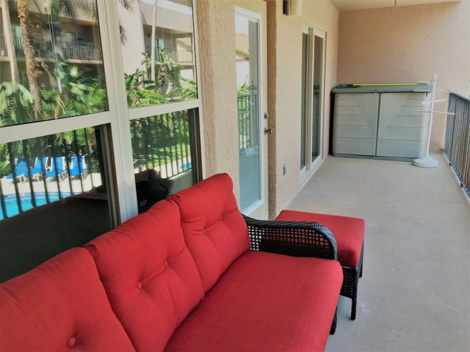 Beachview Unit #214 2 Bedroom Condo by RedAwning