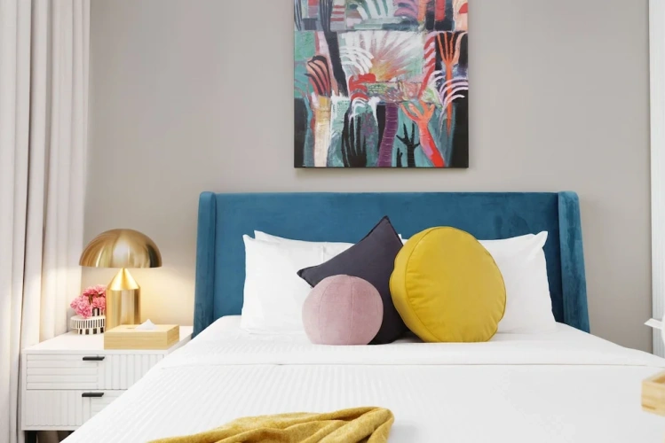 Maison Privee - Superior Apt in Business Bay w/ Dubai Canal Views