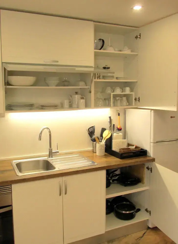 Stunning Studio in Parede, Cascais - up to 4 pax