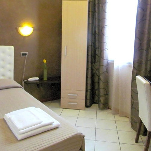 Standard Single room