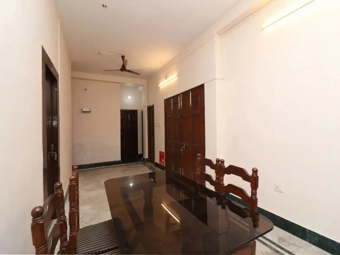 Studio Atrium by OYO Rooms