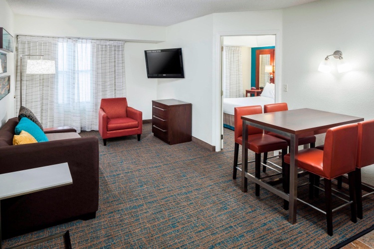 2 Bedrooms Suite