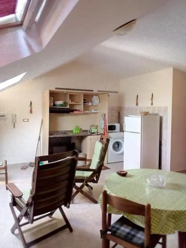 Apartment with garden view