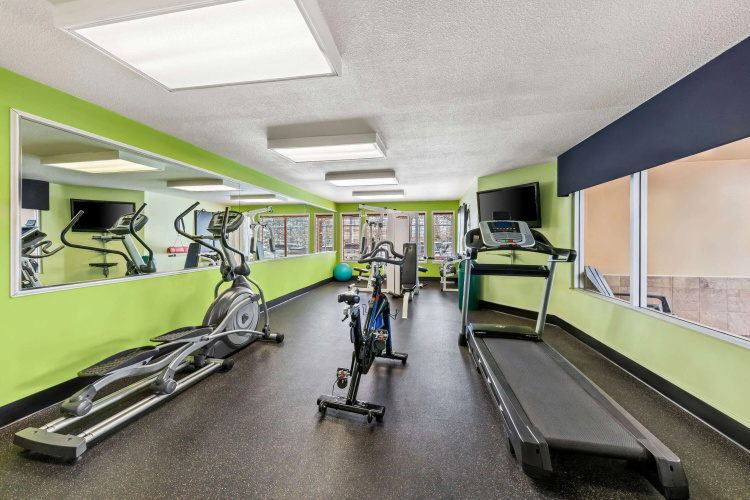 Wingate by Wyndham Calgary South photo 18