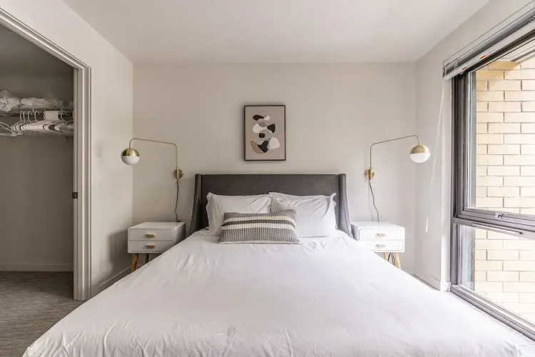 Sophari Downtown: Bellevue Apartments