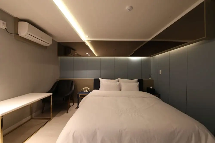 Premium room